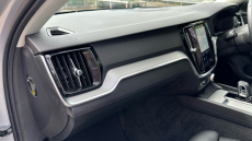 Volvo V60 2.0 B4P Ultra Dark 5dr Auto Petrol Estate